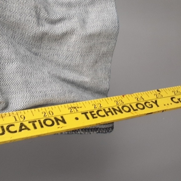 DKNY Cropped Cuffed Low Rise Jeans - Picture 7 of 12